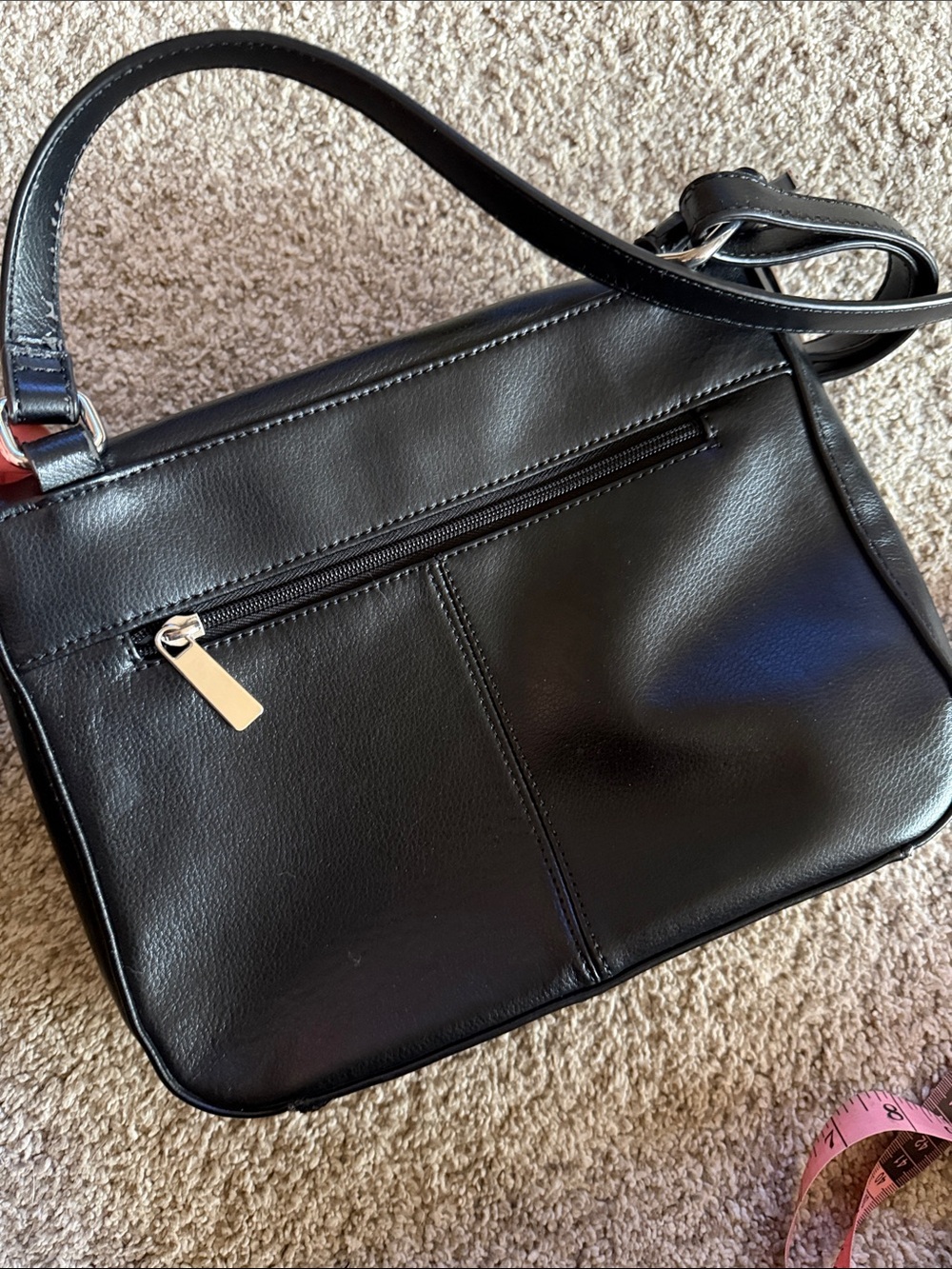 Wilsons Leather Black Leather Messenger Crossbody - Picture 7 of 8